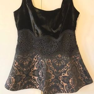 Bebé Peplum